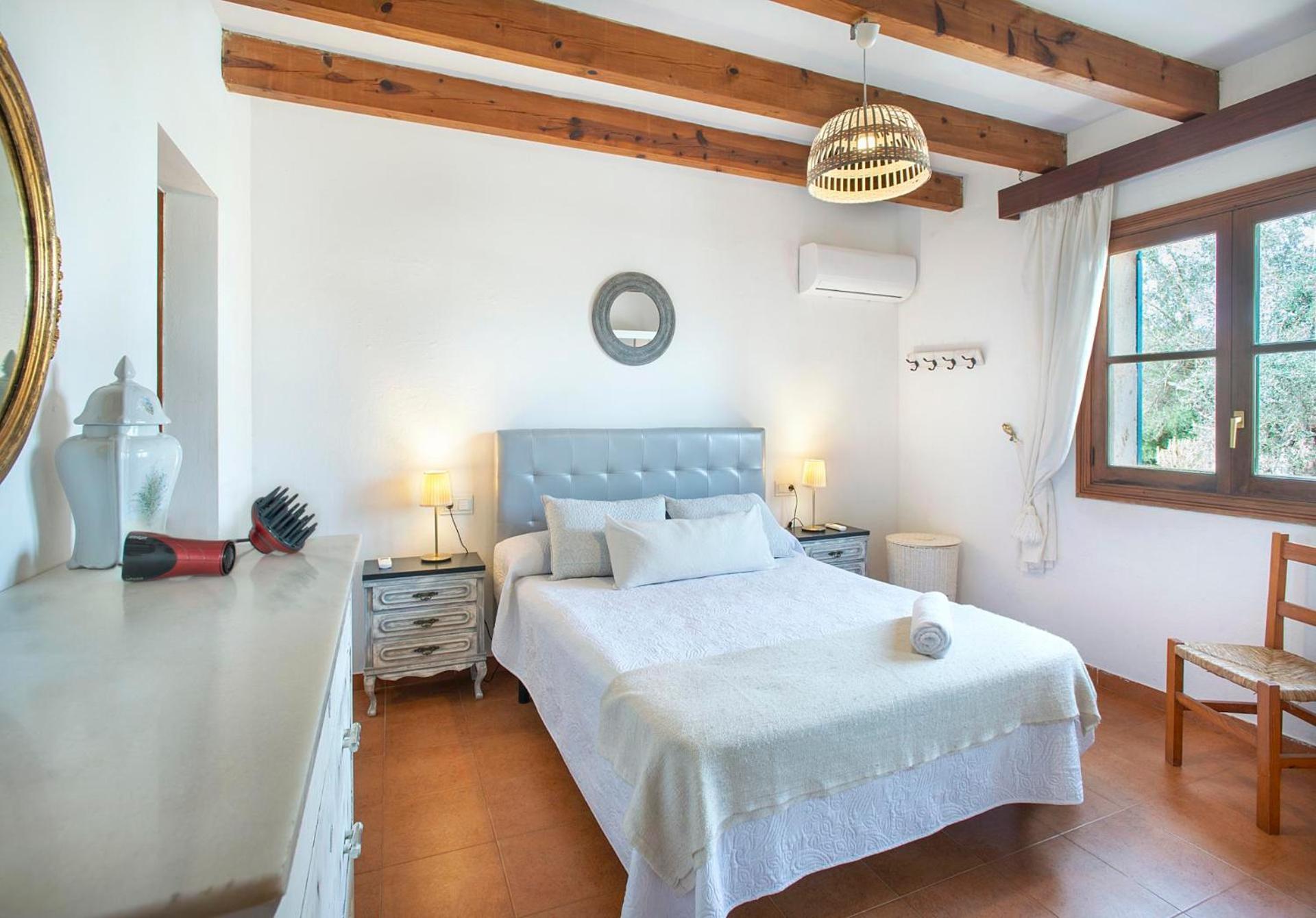 Tanquetes De Xanet By Vintage Travel