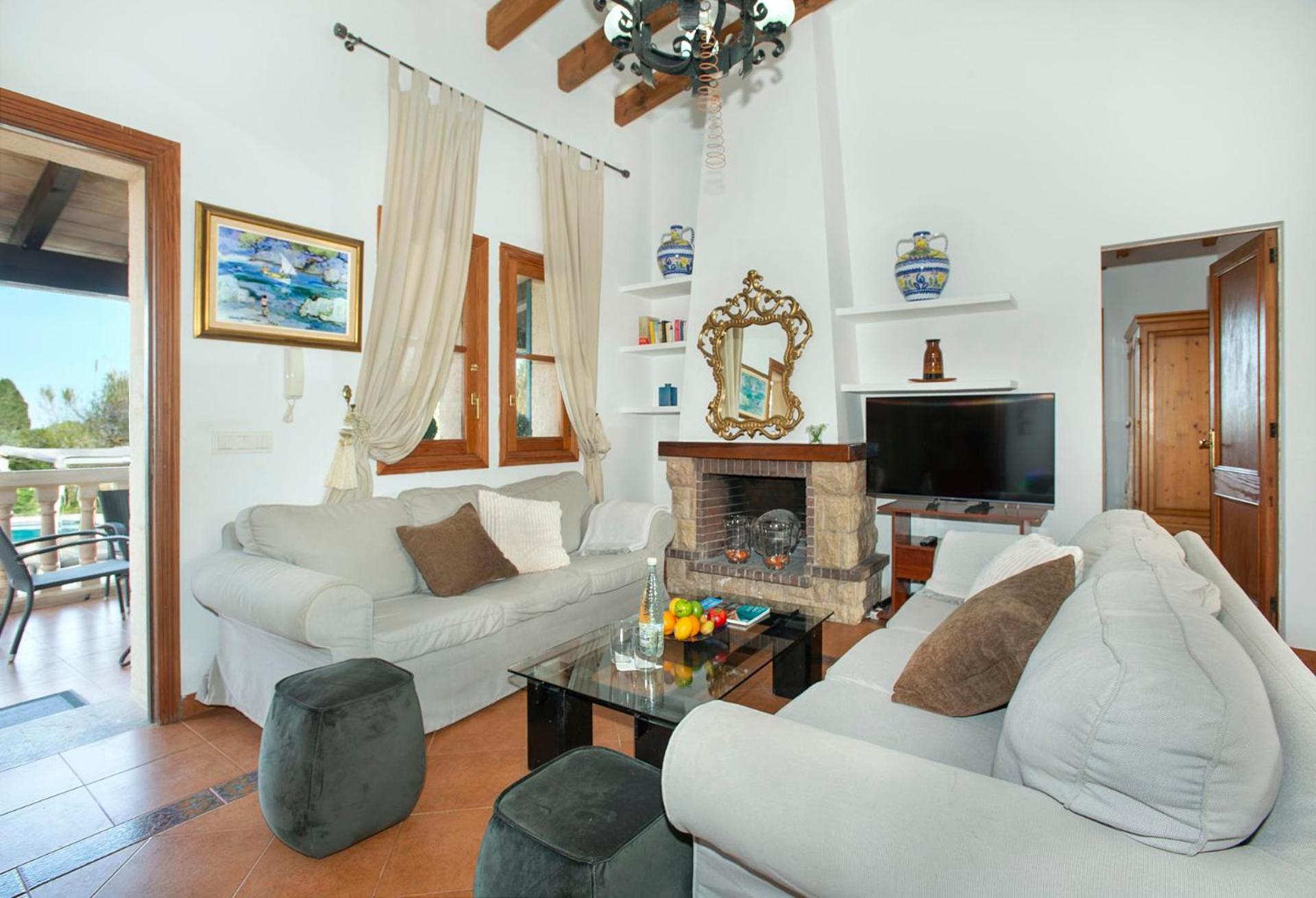Tanquetes De Xanet By Vintage Travel Villa